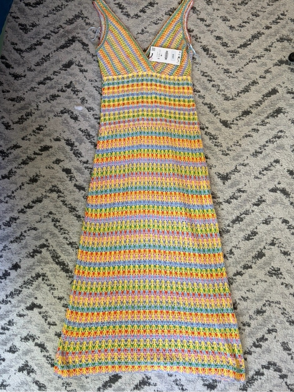 NWT Zara V-Neck Crochet Midi Dress in Pastel Stripes, small - Picture 2 of 2